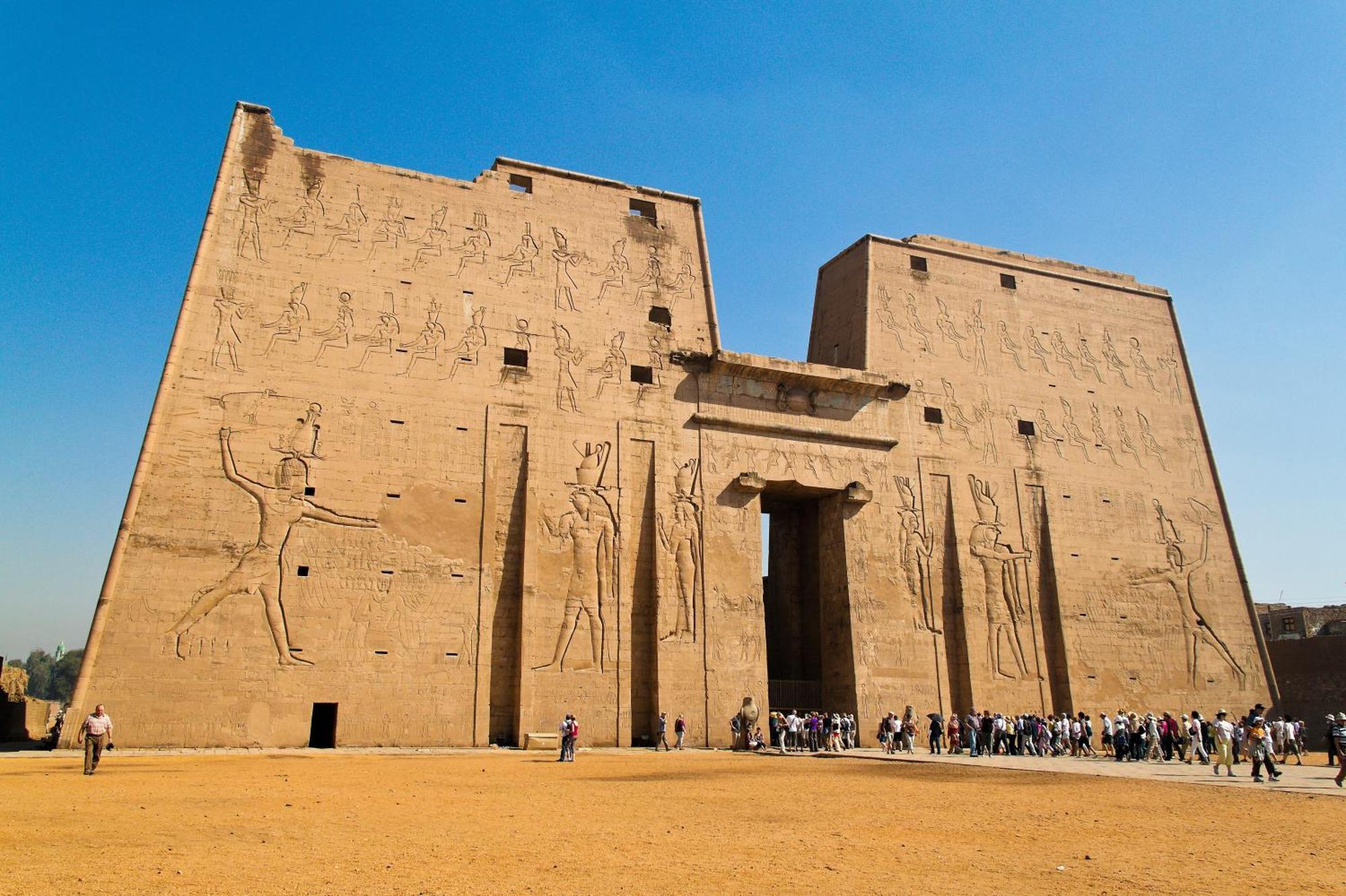 Moevenpick Royal Lily Nile Cruise, Every Monday Four Nights From Luxor, Every Friday Three Nights From Aswan - Including Excursions & Sightseeing Exterior photo