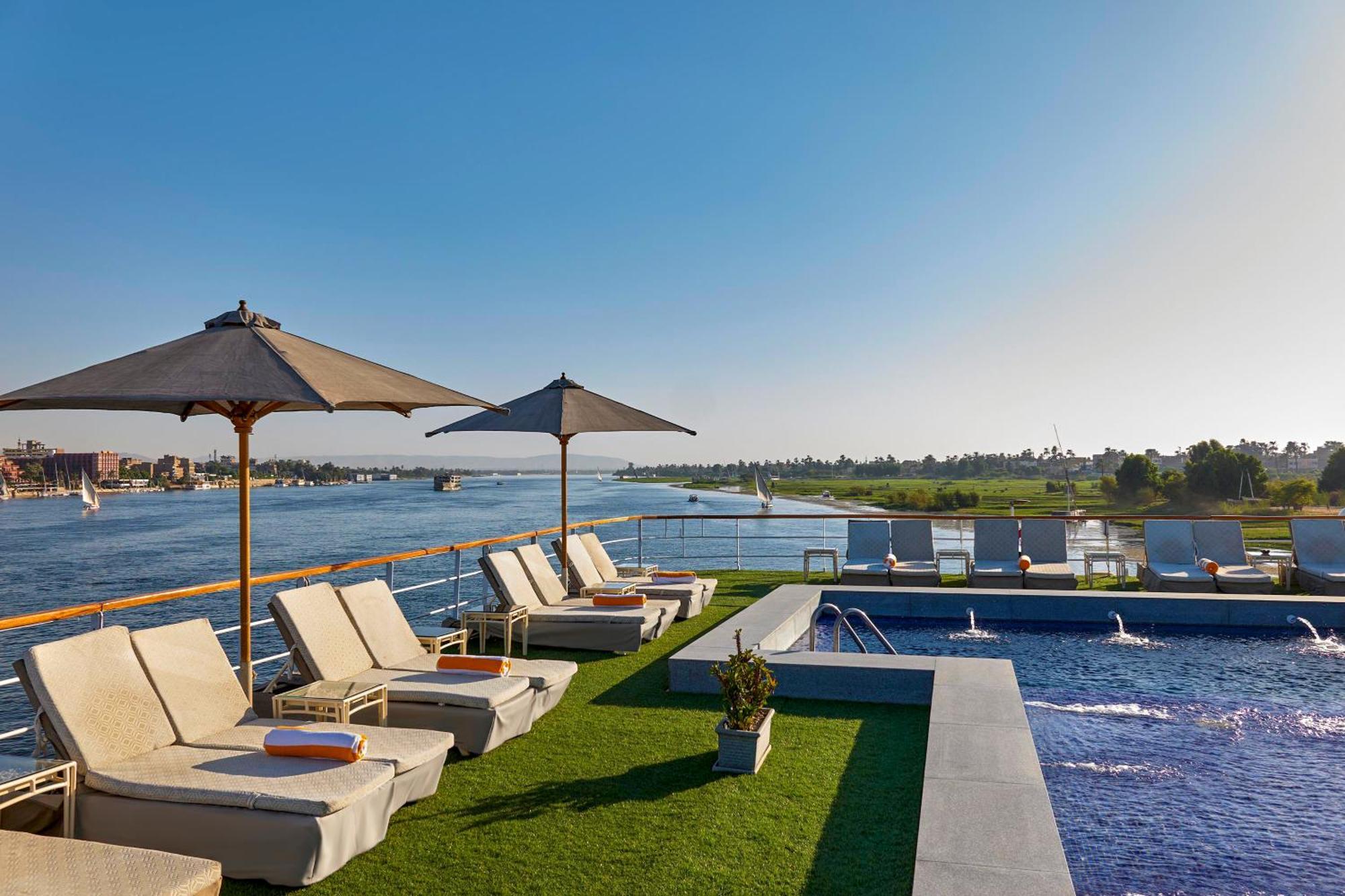 Moevenpick Royal Lily Nile Cruise, Every Monday Four Nights From Luxor, Every Friday Three Nights From Aswan - Including Excursions & Sightseeing Exterior photo