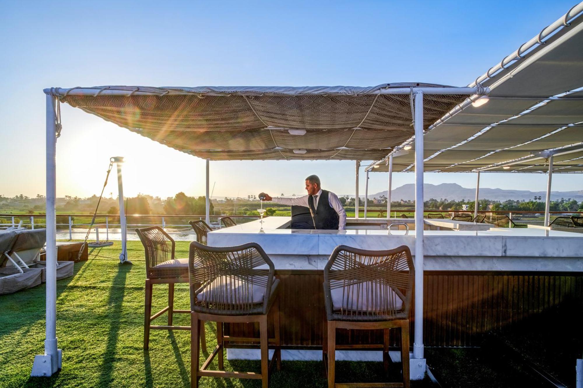 Moevenpick Royal Lily Nile Cruise, Every Monday Four Nights From Luxor, Every Friday Three Nights From Aswan - Including Excursions & Sightseeing Exterior photo